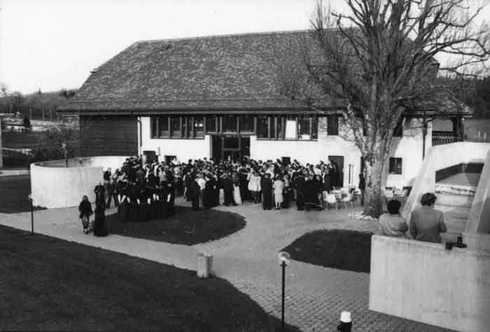 Soirée-des-Anciens-devant-la-ferme_001