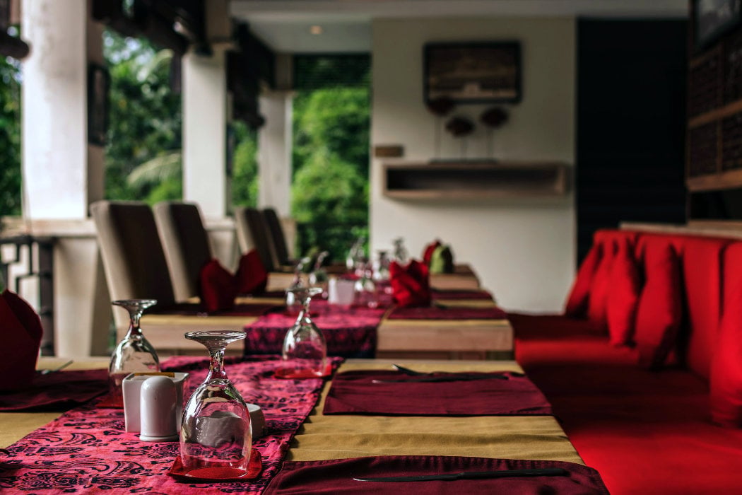 Crimson hotel decor