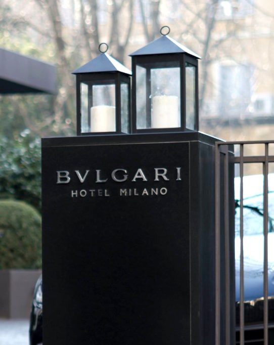bulgari-hotel-milano-entrance-1