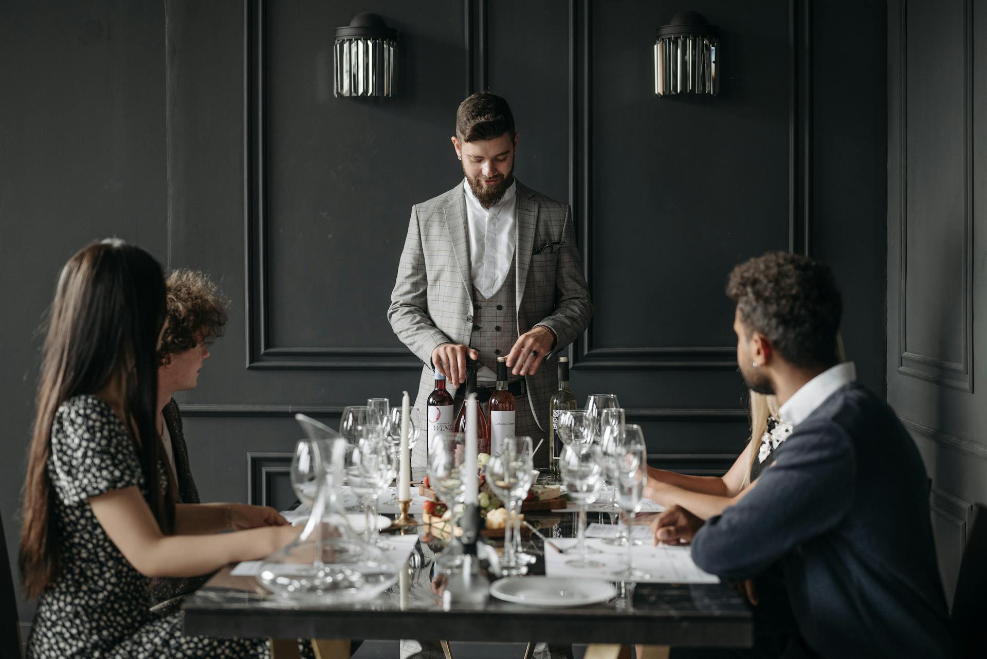 sommelier-recommending-wine-pairing